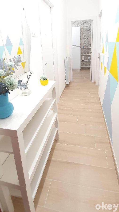 Blue Sky Rooftop Rooms - Bari Policlinico Εξωτερικό φωτογραφία