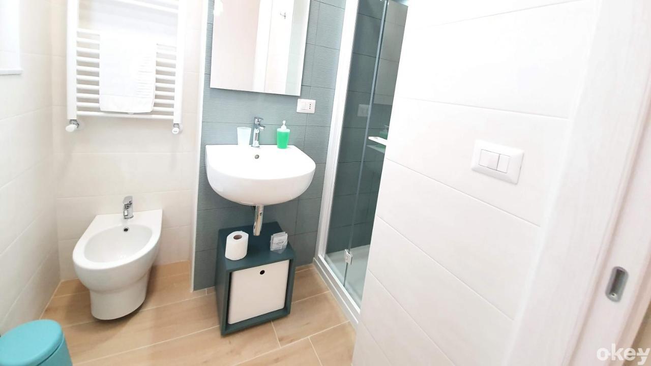 Blue Sky Rooftop Rooms - Bari Policlinico Εξωτερικό φωτογραφία