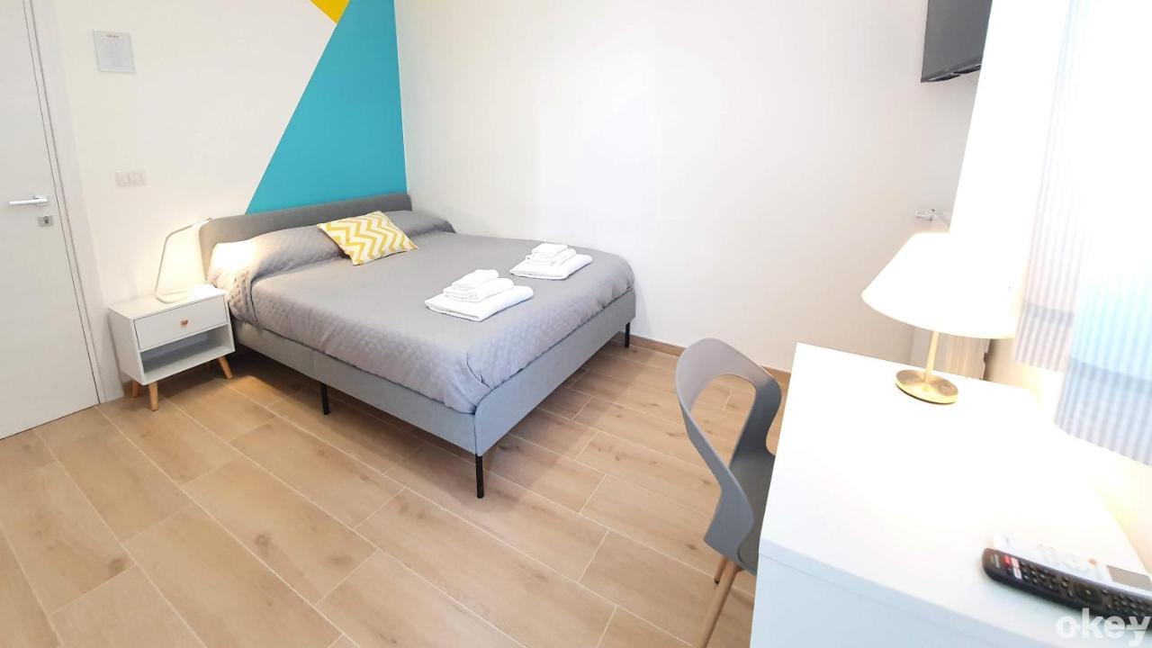 Blue Sky Rooftop Rooms - Bari Policlinico Εξωτερικό φωτογραφία