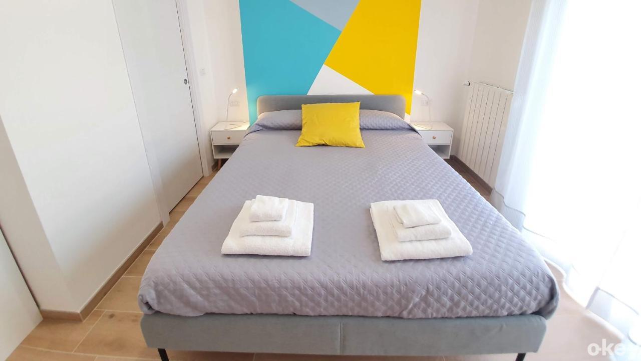 Blue Sky Rooftop Rooms - Bari Policlinico Εξωτερικό φωτογραφία
